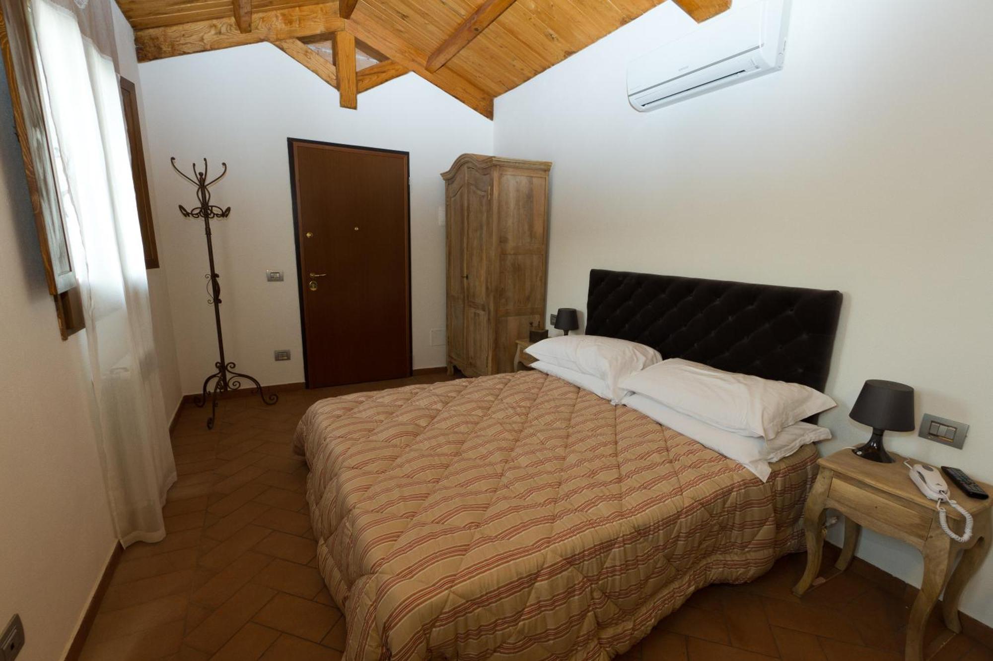 Il Casale Del Giglio Bed & Breakfast Santo Stefano di Magra Ngoại thất bức ảnh