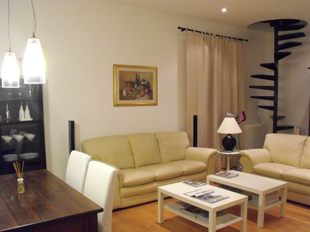 Il Casale Del Giglio Bed & Breakfast Santo Stefano di Magra Ngoại thất bức ảnh